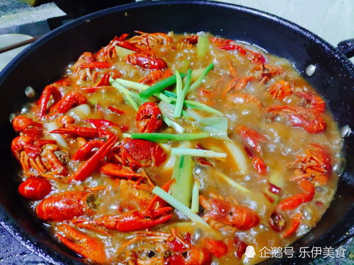 四川老公的麻辣小龍蝦，調(diào)料貴過(guò)蝦，卻贏得朋友圈滿堂彩