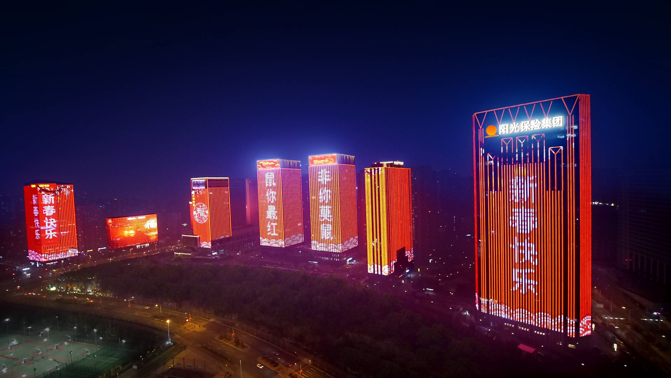 光影織就的城市詩篇 濟南高新區中心區樓體夜景亮化工程