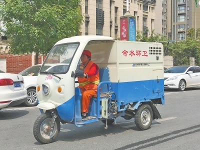 鄭州綠色交通大動(dòng)作 公交出租環(huán)衛(wèi)車明年全換新能源，純電動(dòng)貨車豁免限行